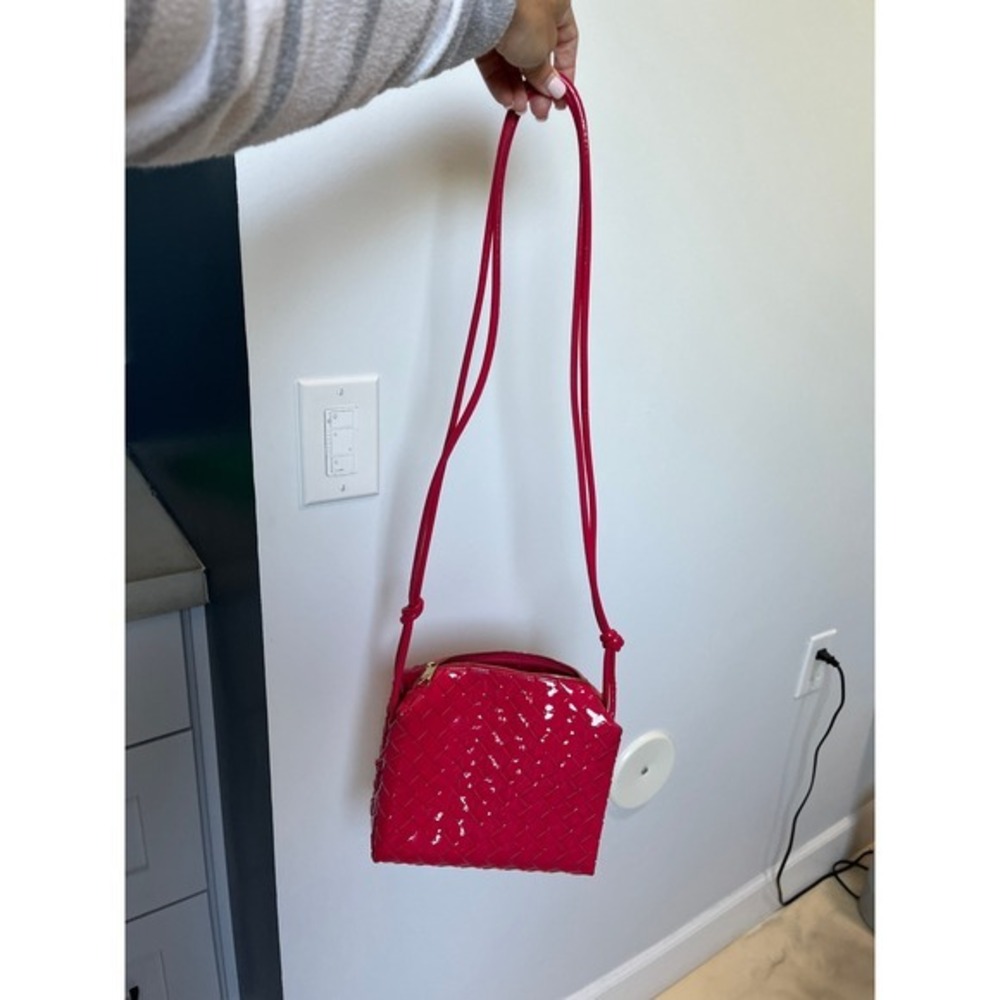 Bottega Veneta Pink Patent Leather Intrecciato Crossbody Bag Luxury Designer Bag - Picture 7 of 13
